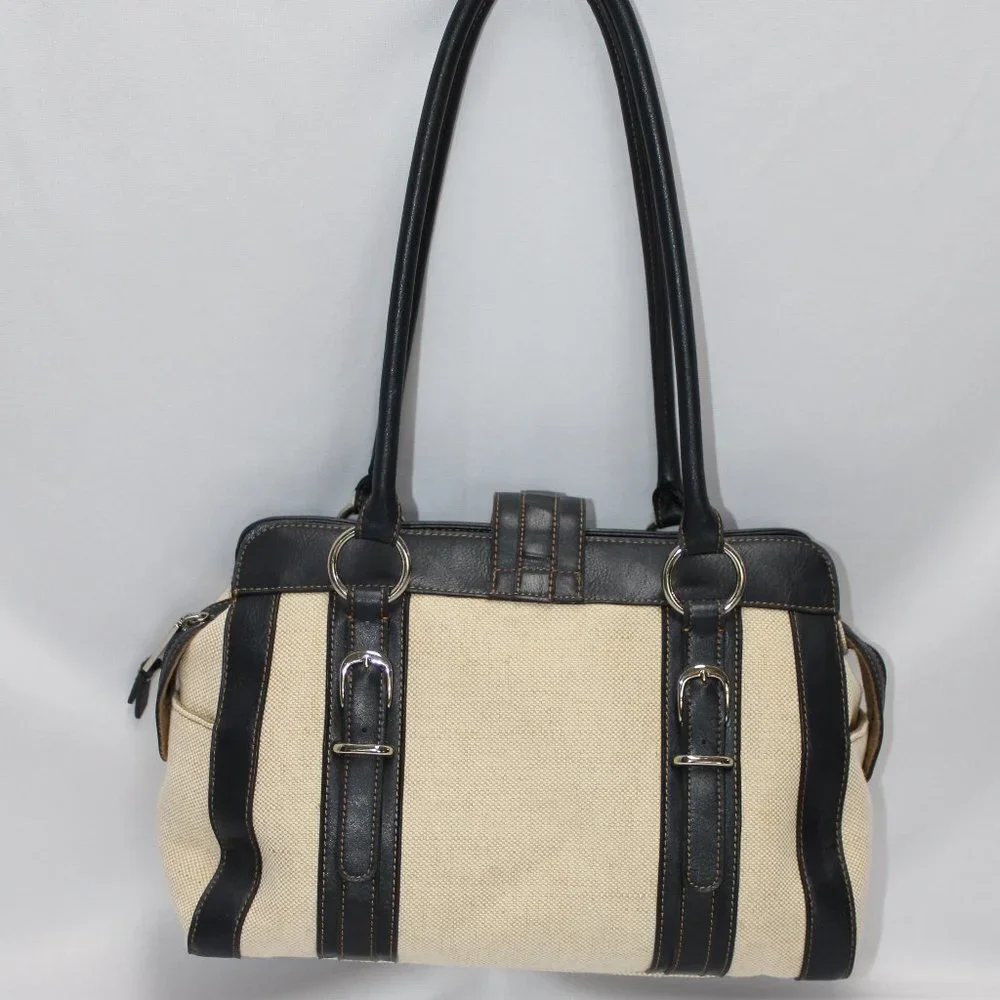 Etienne Aigner soft cream